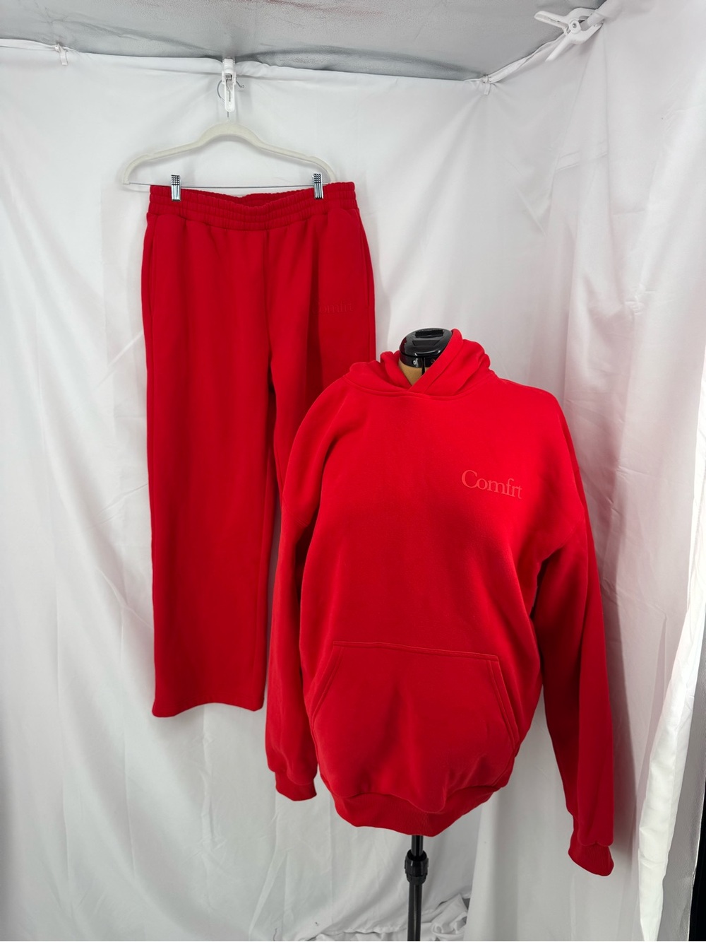Comfrt Red Fleece Minimalist Hoodie & Straight Leg Sweatpants Set 0353&0354